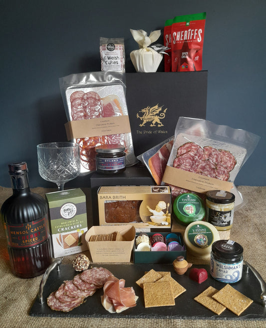 The Pride of Wales Lilian Boxed Hamper